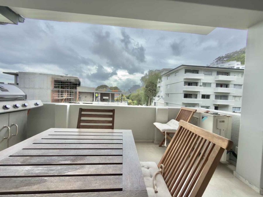 To Let 2 Bedroom Property for Rent in Sea Point Western Cape